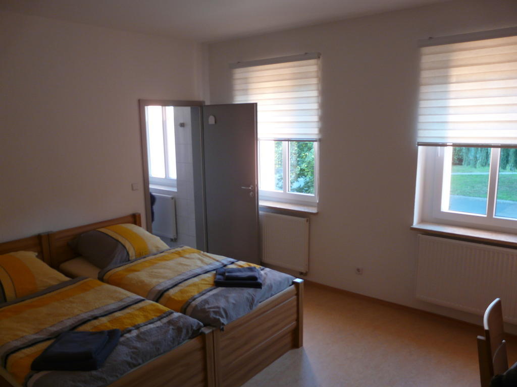 Sport Tourist Hostel Weißenfels Habitación foto